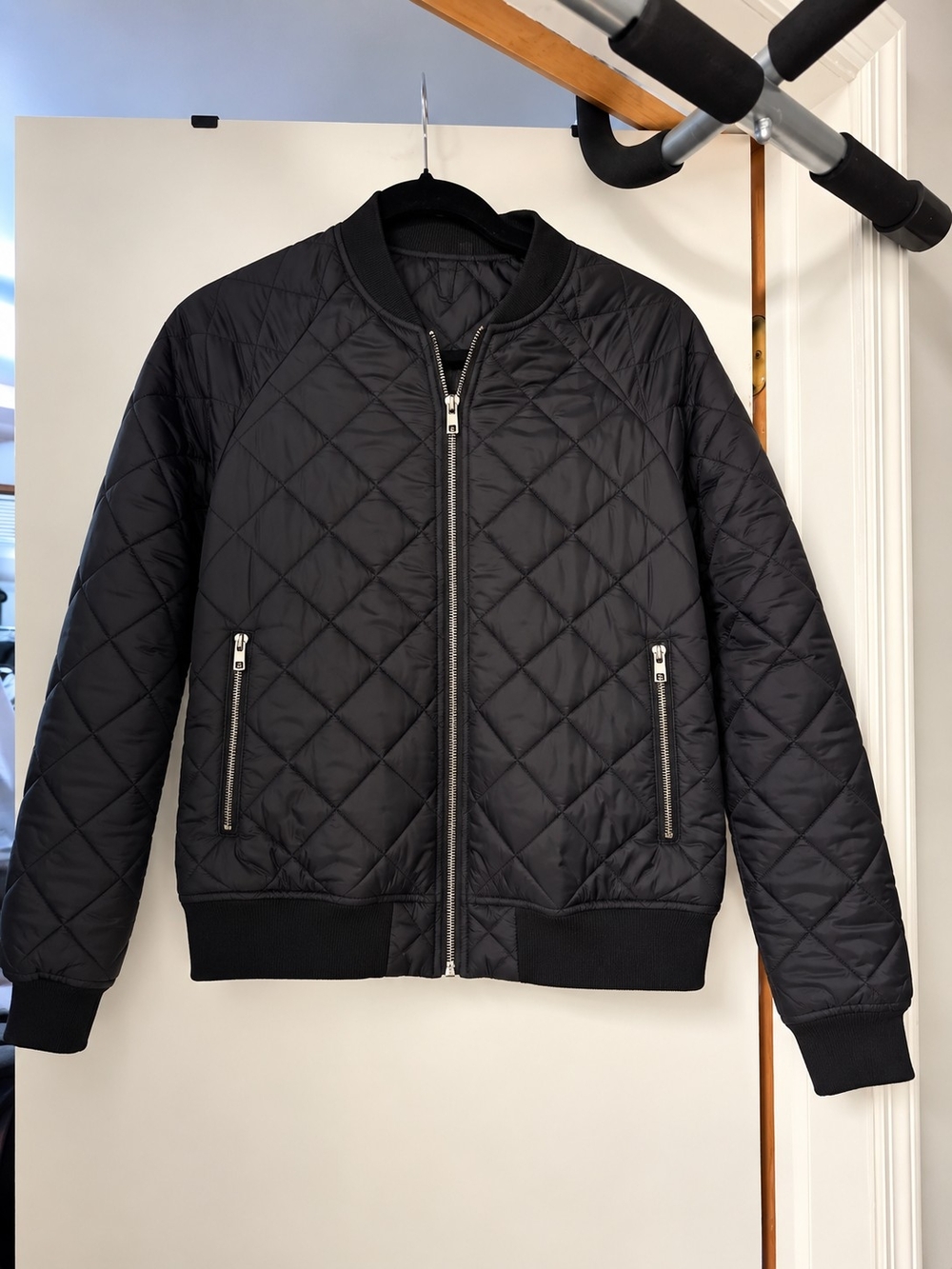 Black Quilted Bomber Jacket – Size Medium
